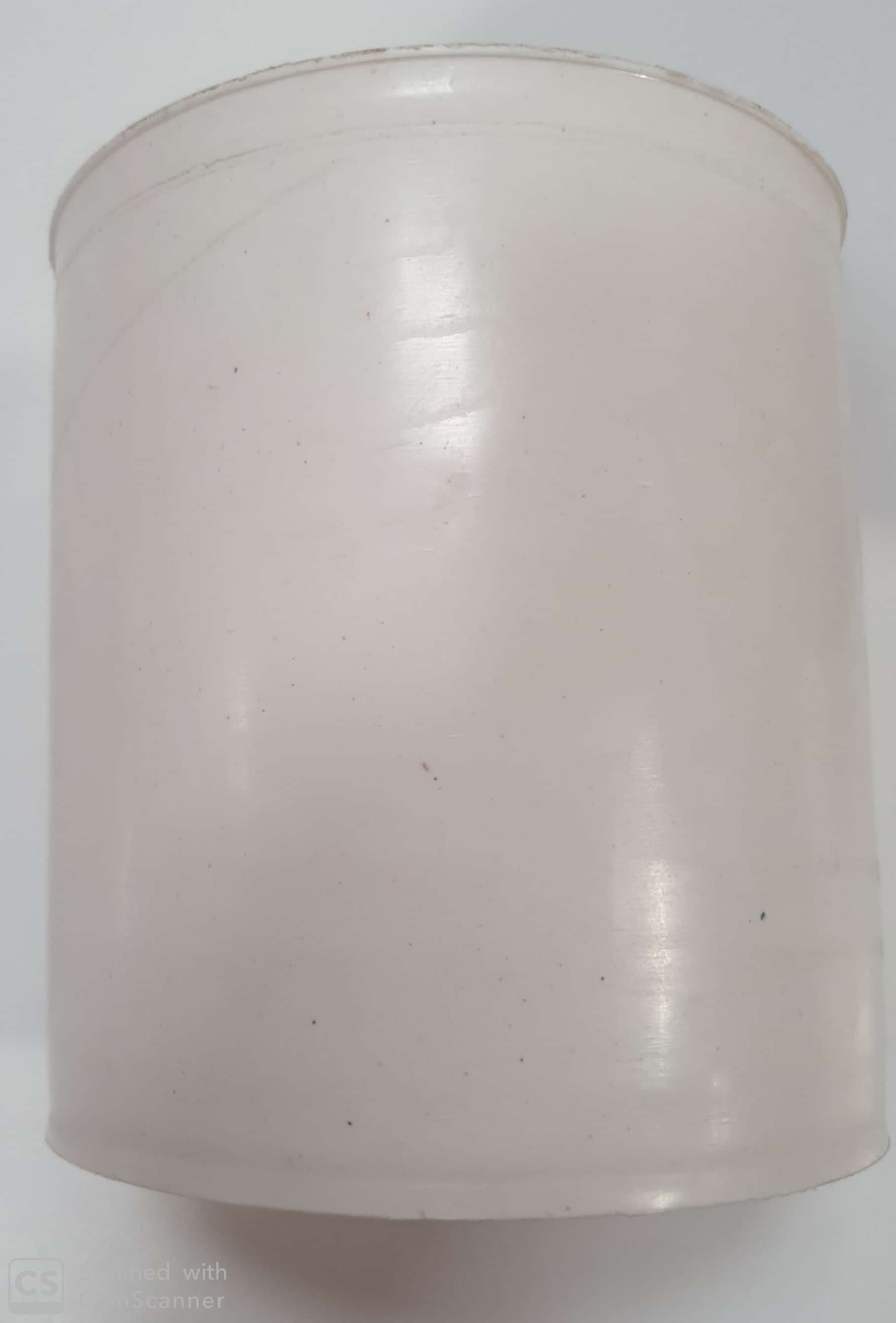 ENVASE PLASTICO  1/4 .